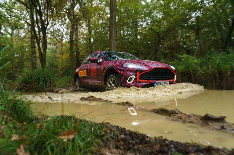 DBX SUV off road