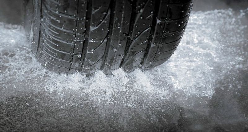 What Is Aquaplaning? 5 Tips To Prevent It From Happening